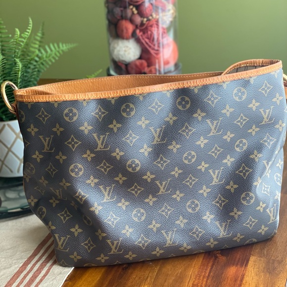 Authentic Monogram Louis Vuitton Delightful Shoulder Bag - Picture 4 of 16